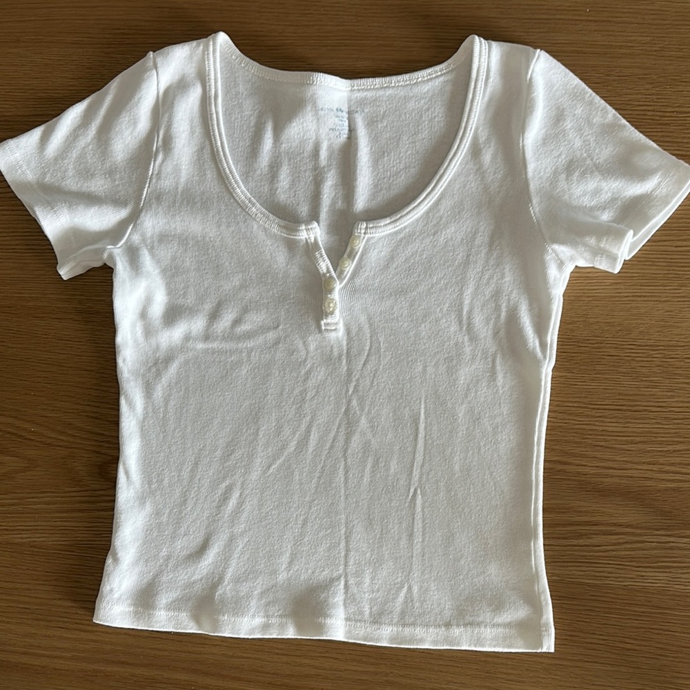 🤍 Brandy Melville Cotton Top 🤍